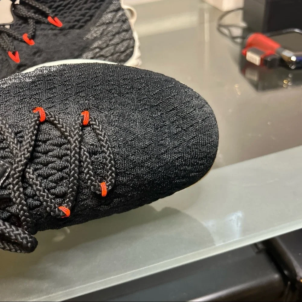 NIKE LEBRON 15 XV - BRIGHT CRIMSON WHITE BLACK